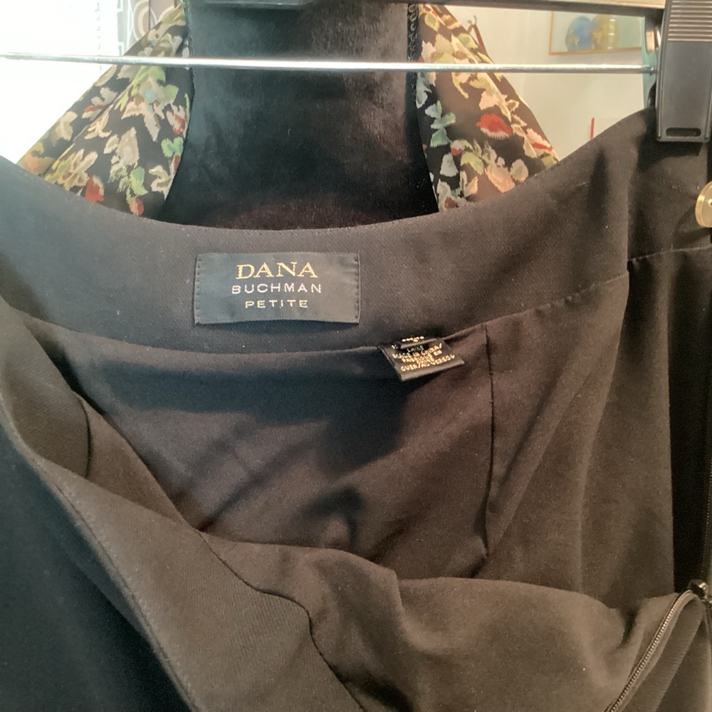 Dana Buchman Wool Skirt - Picture 4 of 4